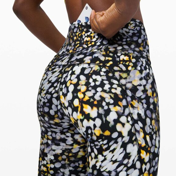 Lululemon Fast and Free Crop Hi-Rise 19" - FLAWLESS CONDITION - Picture 8 of 9